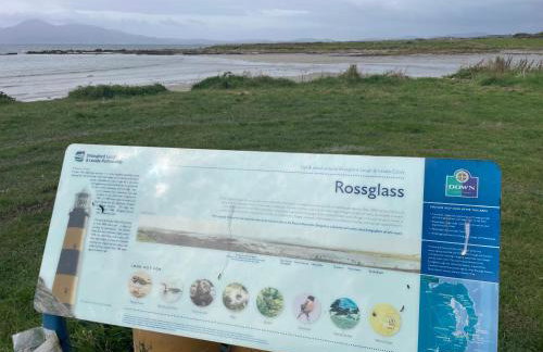 Beautiful 3-Bed House in Sunny Killough Down - Foto 27