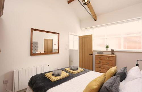 Stunning Coach House with two bedrooms and parking - Foto 38