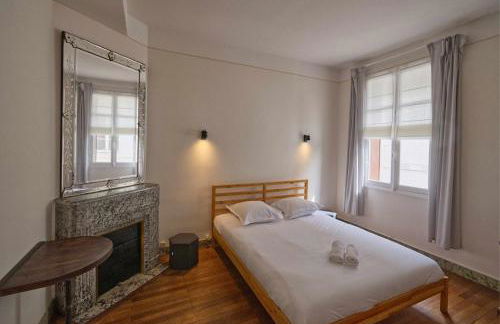 Au pied de la tour Saint Antoine - Foto 3