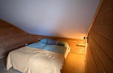 Blockbohlen HolzHaus mit Sauna, Outdoor Jacuzzi und BadeTeich - Foto 65