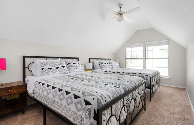 Fun 6BR Home with Private Theater & Pool - Photo 7