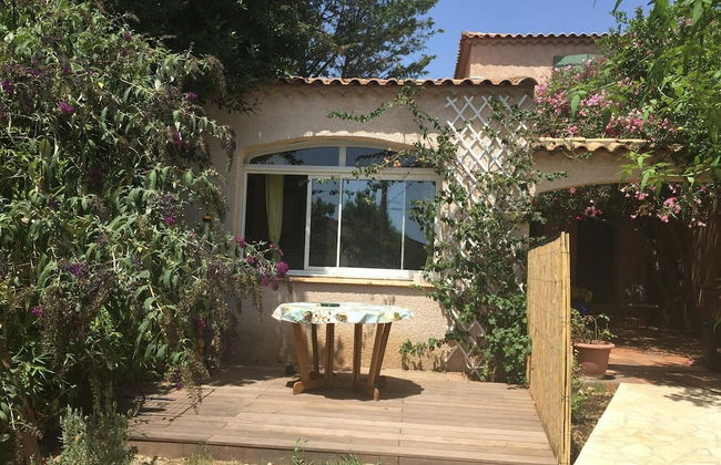 Charming Holiday Home With Swimming Pool - Foto 17