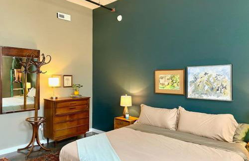 Modern City Loft Downtown Lynchburg VA LYH HUGE - Foto 46