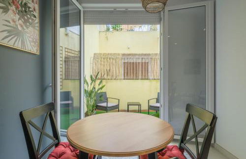 Chic & Comfortable Apartment, Private Terrace - Foto 19