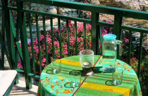 Steinturm mit Dach-Terrasse zwischen Fluß, Meer und Gebirge- Spiti Pirgos - Foto 25