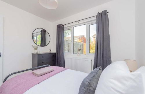 Newport - Sleeps 8 - Private Parking - Foto 2