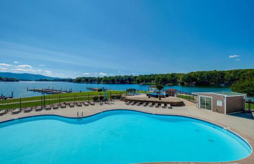 Smith Mountain Lake Condo with Pool Access - Foto 18