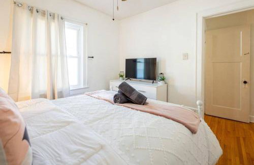 Charming Modern Farmhouse Retreat - Foto 26