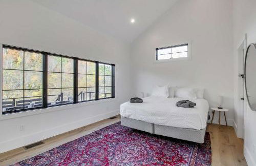 Magnificent Chalet Sweeping Views and Hot Tub - Foto 40