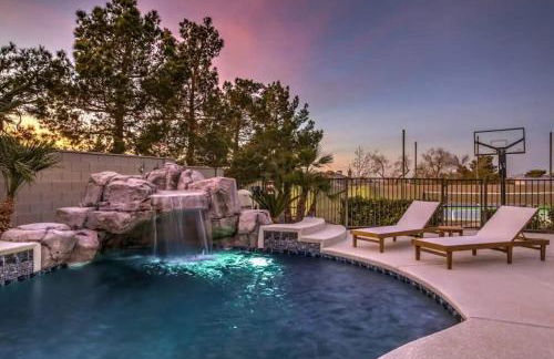 8000sf 7BR Villa Casita Pool Spa Gym & Games - Foto 60