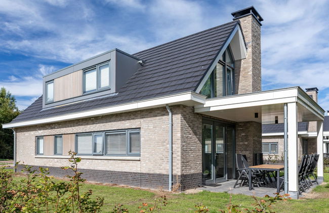 4 bedroom House in Noordwijk with garden and terrace - Photo 1