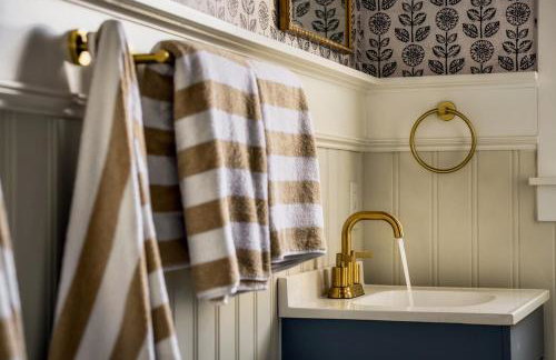 Keener Hollow Family Retreat Hot Tub Sauna Near Pigeon Forge - Photo 61