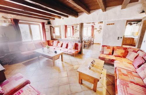 Spacieux Chalet 19pers, Piscine, Jacuzzi, Sauna & Salle de Jeux - Foto 22