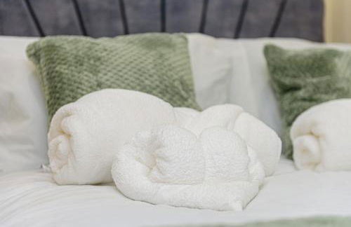 4 Bed 2 Bath, station, parking, long stays - Foto 35