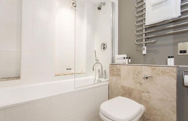 Lambs Conduit Street by Onefinestay - Photo 10