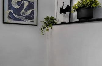 The Eden Loft: A Stylish Retreat - Foto 13