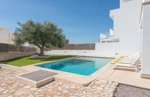 STUNNING VILLA MARIANELLA, CASA GRIS, POOL, BBQ, AC, FREE WiFi - Foto 7