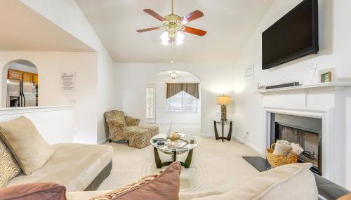 Home with Dog-Friendly Yard in Quiet Atlanta Suburb - Foto 2