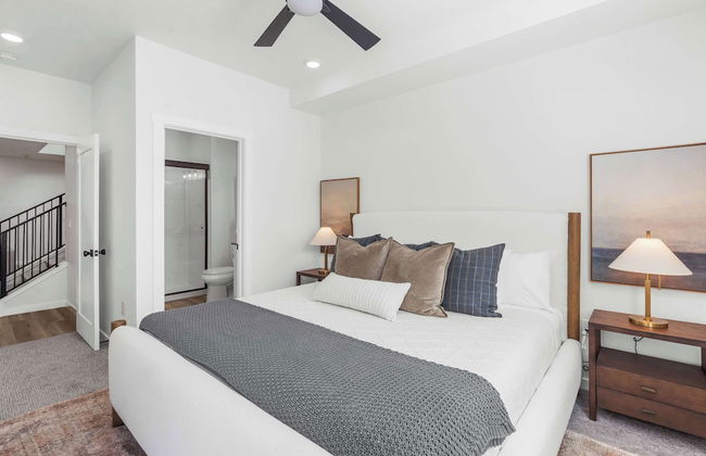 Brand New! Desert Cliff Sleeps 20 Guests! - Foto 3