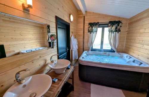 Chalet détente avec spa et sauna près des 1000 Étangs - FR-1-583-468 - Foto 1
