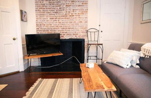 1742 Marblehead Studio|Minutes to Salem|Parking - Foto 11