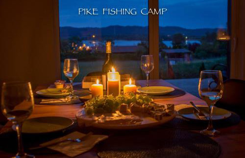 Pike Fishing Camp - Foto 8