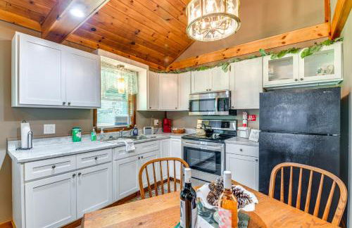 Inviting Peru Cabin with Patio, Grill and River Access - Foto 3