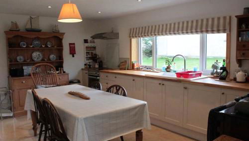 Pet Friendly 3BR Scenic Family Haven with Fibre WiFi - Foto 3