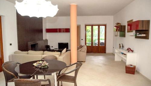 Charming villa in Alvignano with private pool - Foto 3