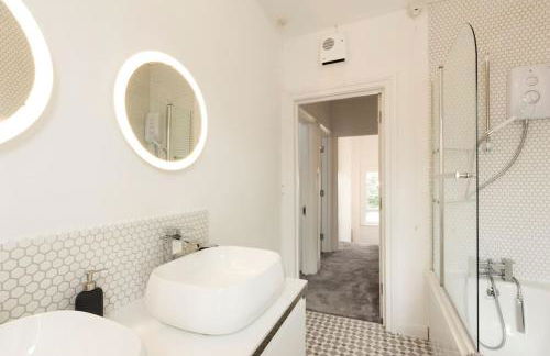 Lighthouse View - Apartment by the Sea - Foto 17