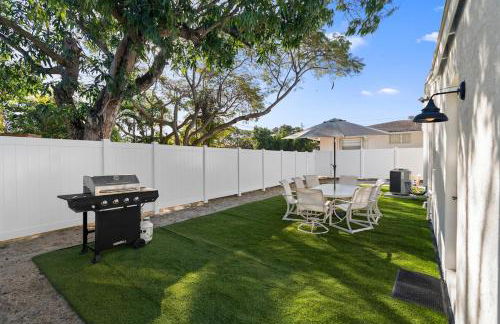 Tropical Haven Fully Remodeled Entire home Sleep 6 - Foto 7