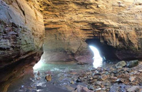 Majestic Lux Home with Heated Pool and Spa! - Foto 31