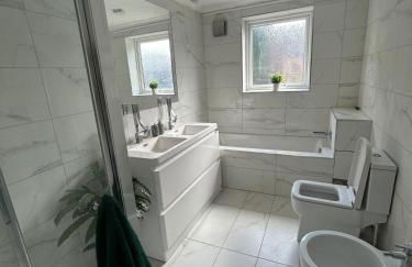 5 Bedroom Detached Family Home - Foto 18