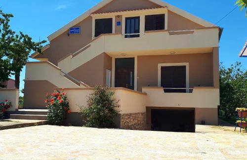 Apartment Tea - Photo 3