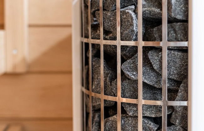 Stylish New 1BR Home with Sauna, Hosts 4 Guests - Foto 20