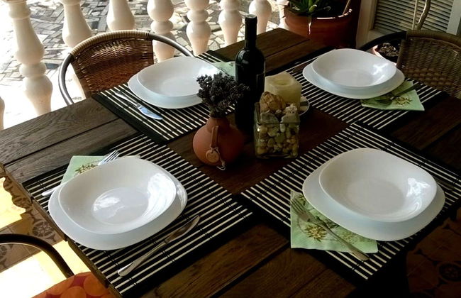 Spacious Apartment With Terrace & Outdoor Kitchen Surrounded by a Garden - Foto 12