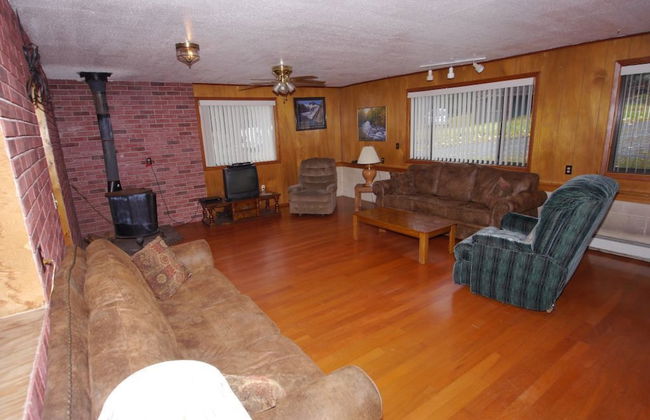 Gwin's Lodge & Roadhouse Est. 1952 - Foto 28