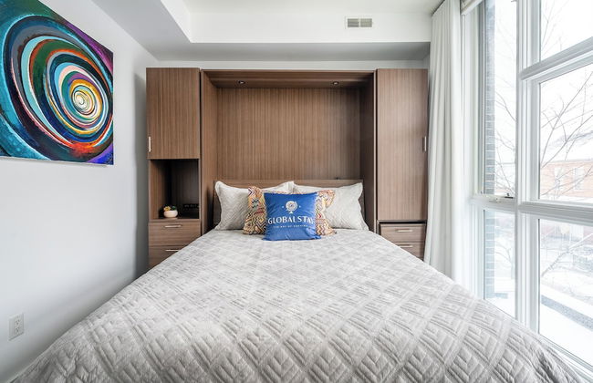 Cozy Houses in Downtown Toronto by GLOBALSTAY - Photo 32