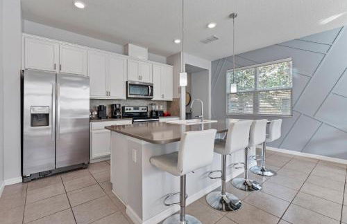 Amazing 4BdrmsPrivate Hot Tub7 miles from Disney - Foto 27