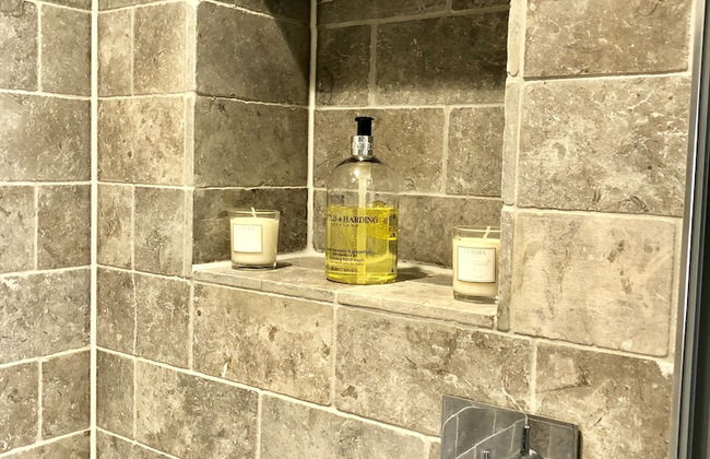 Stylish Maisonette and studio in Victoria - Foto 43