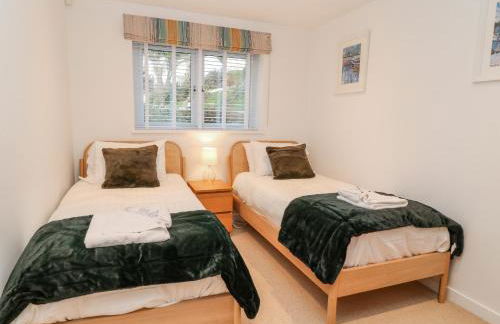 A Stone's Throw - Foto 16