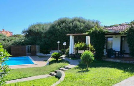 ISA-Villas with air conditioning, shared pool and private outdoor space just a few km from La Pelosa beach - Foto 13