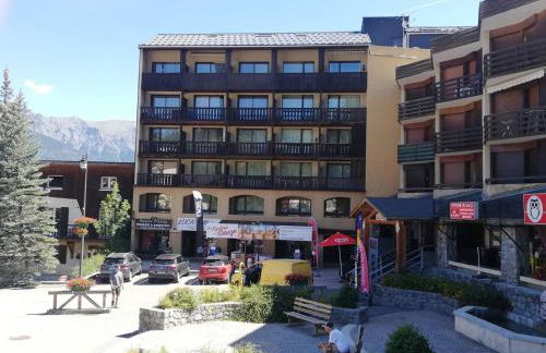 Studio lumineux au Sauze, 4 pers, accès pistes - FR-1-804-62 - Foto 10