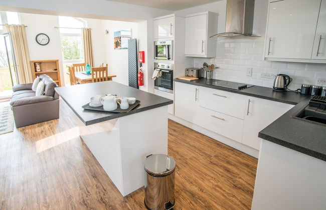 Stoneleigh Village - Photo 36