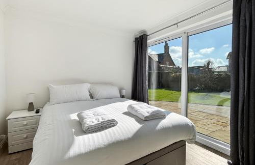 Amaya Nine Sleeps 7 Large 4 bed house - Bottesford - Foto 2