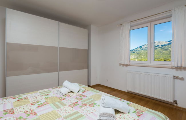 Stunning Villa Sofia With Heated Pool IN Split Hinterland - Foto 4