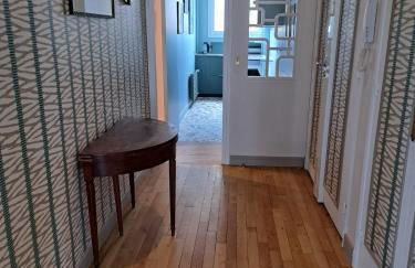 Bright & elegant appartment with view over Invalides, near St Germain des Prés - Foto 7