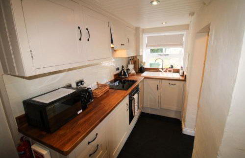 Blacksmiths Cottage a traditional cottage with garden and wood burning stove in Pooley Bridge, Ullwater - Foto 10