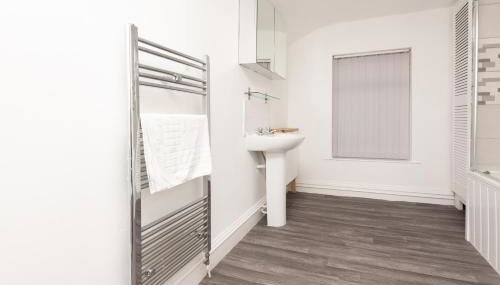 Modern 3 bed, sleeps 8 - Foto 4