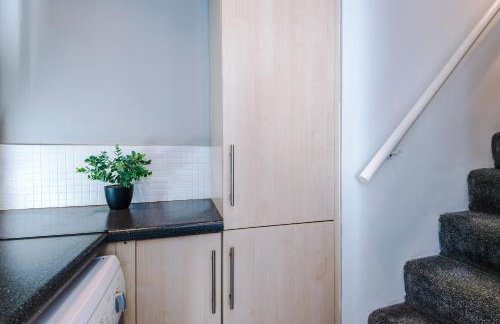 Luxury 1 bedrooom house, sleeps 4, free parking - Foto 32